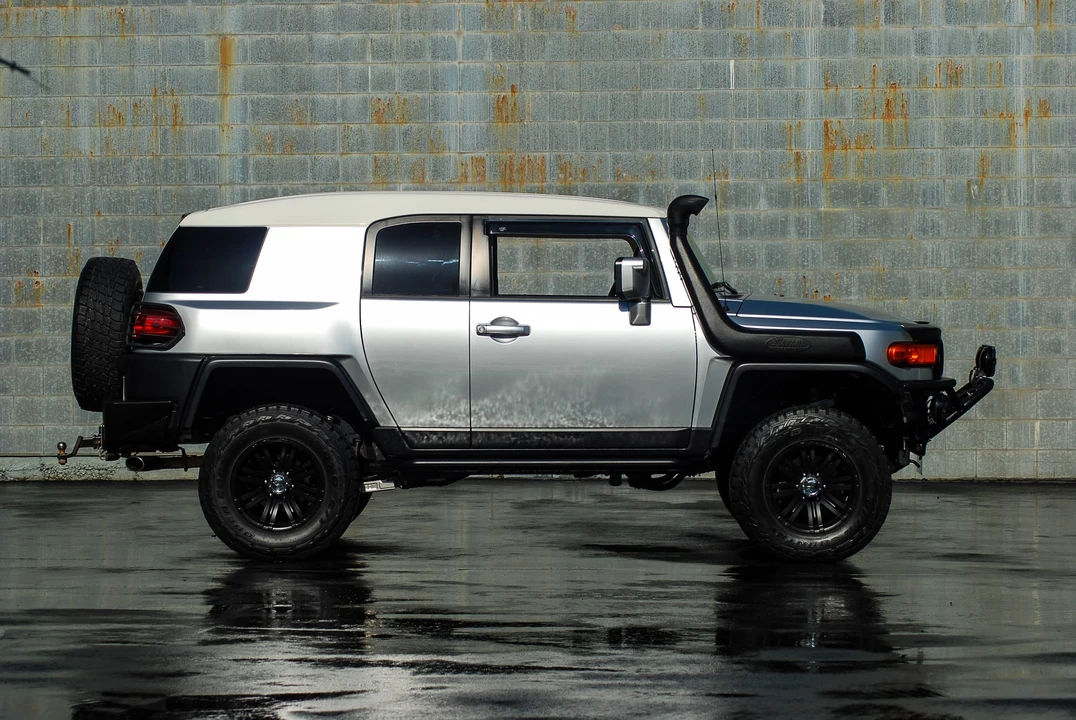 2007 Toyota FJ Cruiser - Image 9 of 31