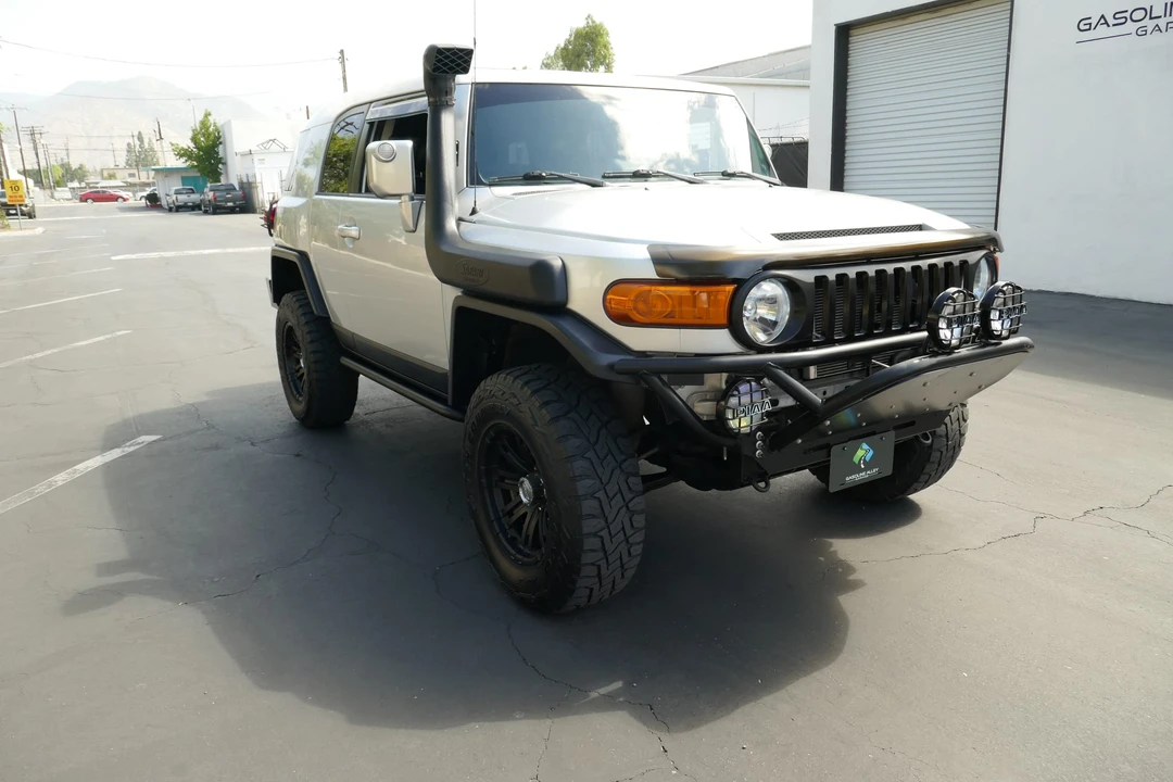 2007 Toyota FJ Cruiser - Image 14 of 31