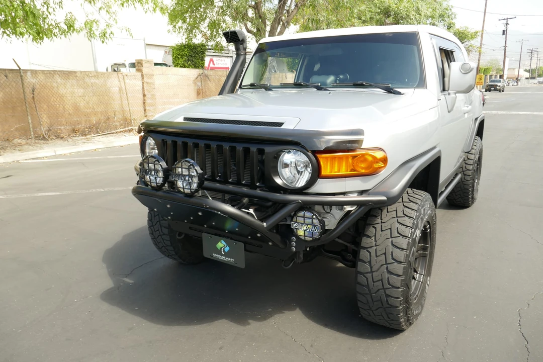 2007 Toyota FJ Cruiser - Image 17 of 31