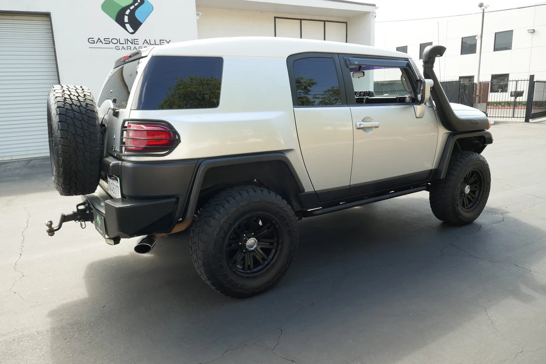 2007 Toyota FJ Cruiser - Image 28 of 31