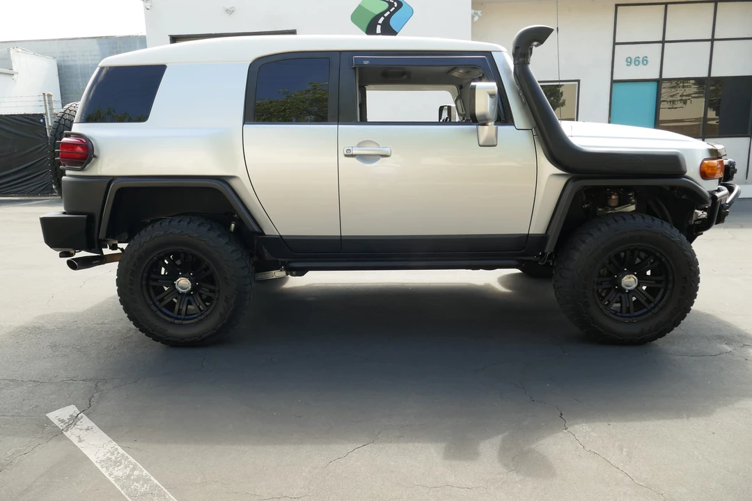 2007 Toyota FJ Cruiser - Image 30 of 31