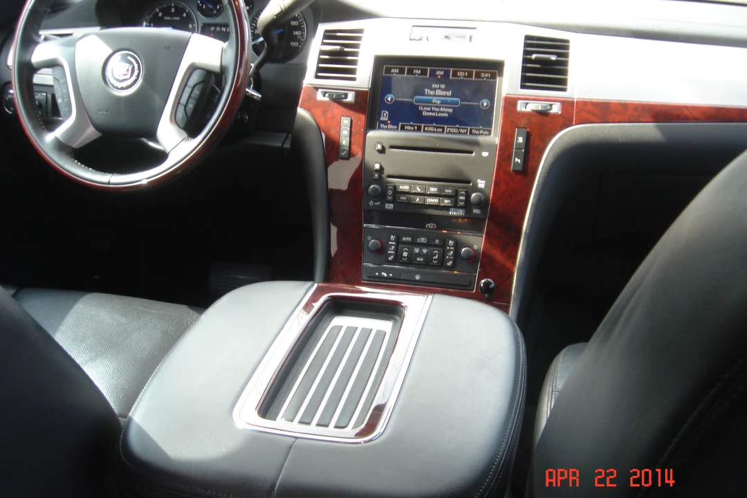 2008 Cadillac Escalade & EXT 3rd Gen - Image 5 of 5