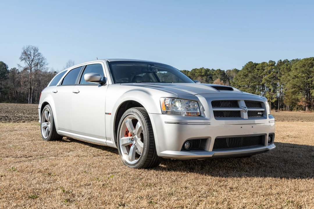 2008 Dodge Magnum SRT8 2nd Gen - Image 3 of 31