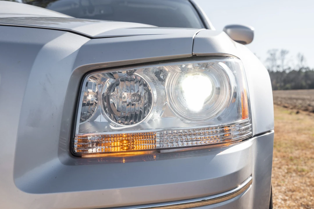 2008 Dodge Magnum SRT8 2nd Gen - Image 14 of 31