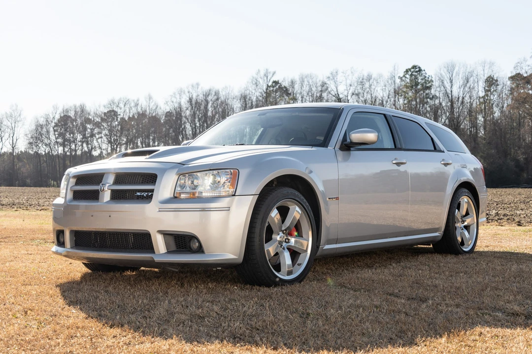 2008 Dodge Magnum SRT8 2nd Gen - Image 8 of 31