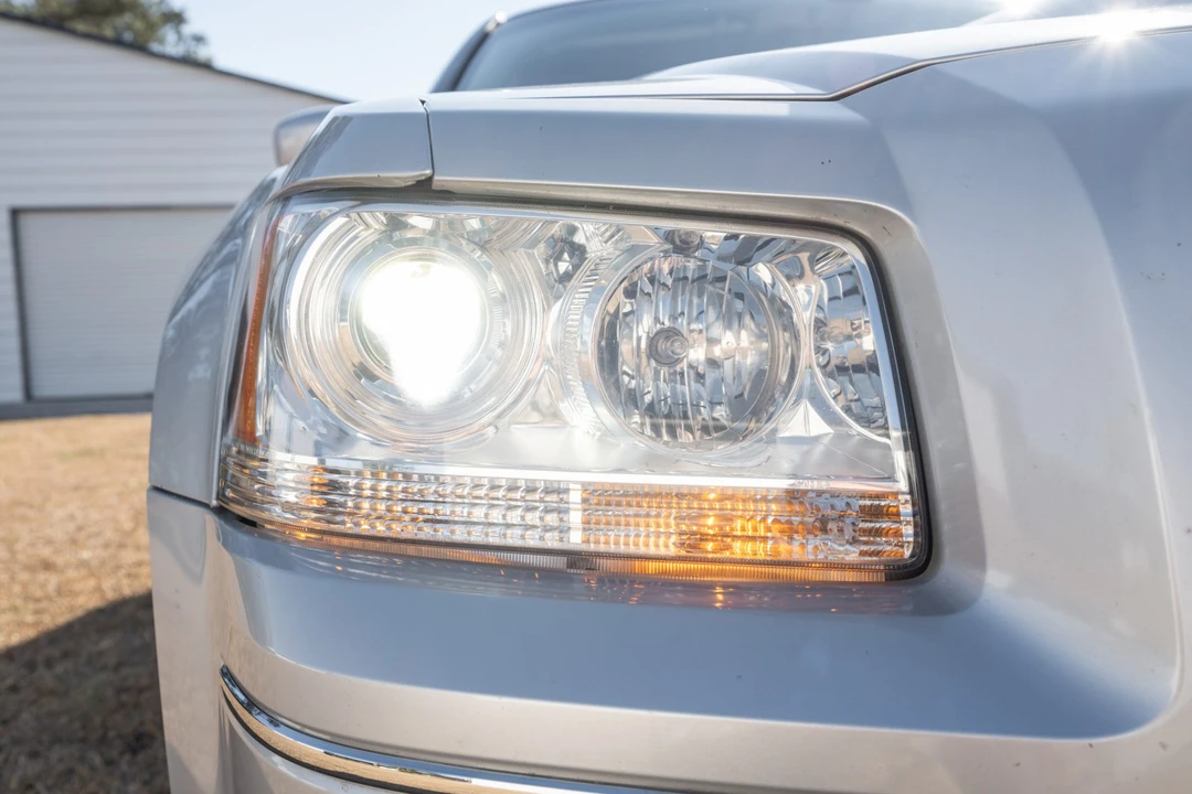 2008 Dodge Magnum SRT8 2nd Gen - Image 13 of 31