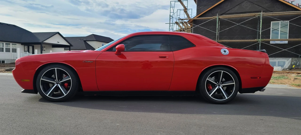 2009 Dodge Challenger SRT8 & 392 3rd Gen - Image 16 of 31