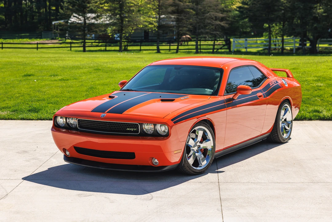2009 Dodge Challenger SRT8 & 392 3rd Gen - Image 3 of 31