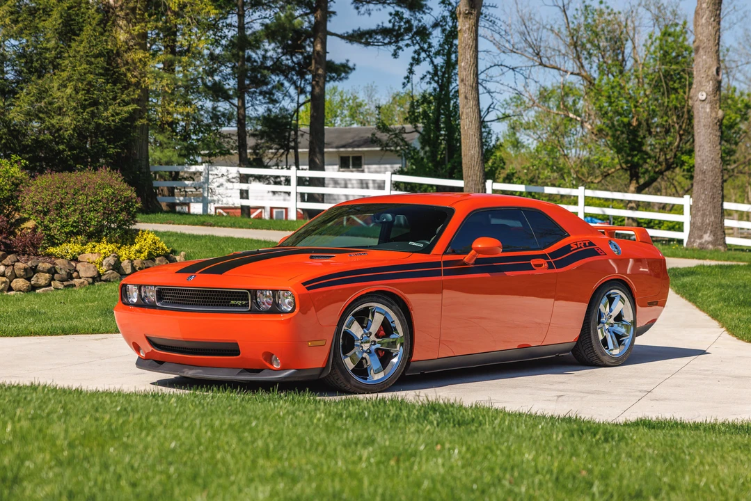 2009 Dodge Challenger SRT8 & 392 3rd Gen - Image 2 of 31