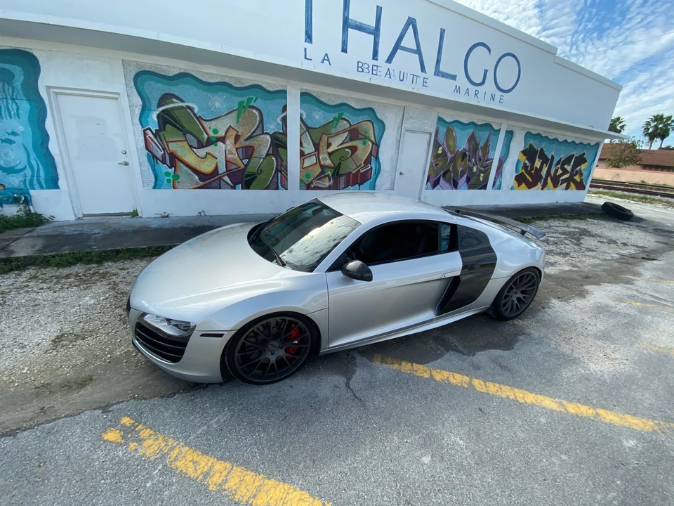 2010 Audi 42 R8 - Image 4 of 31