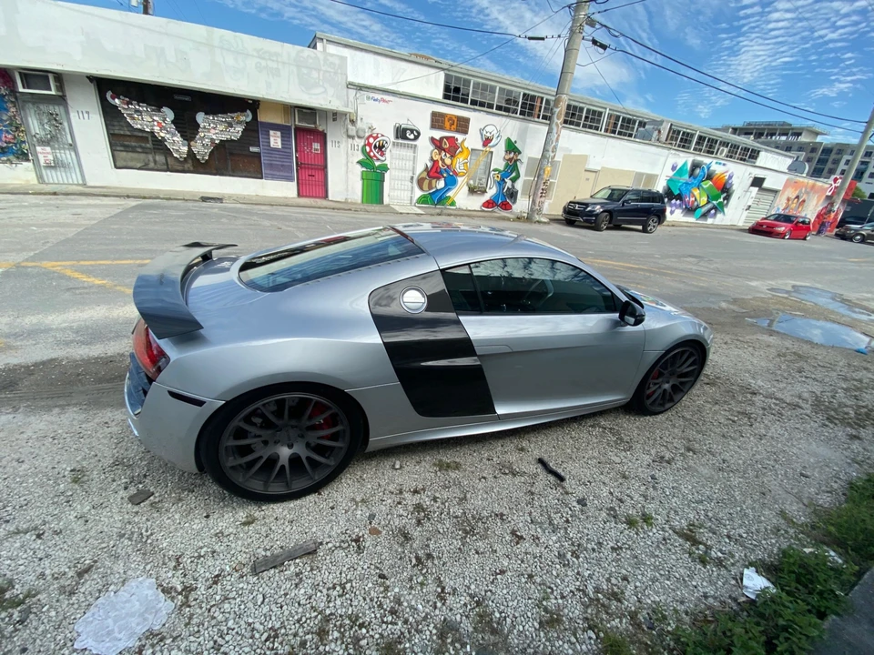 2010 Audi 42 R8 - Image 9 of 31