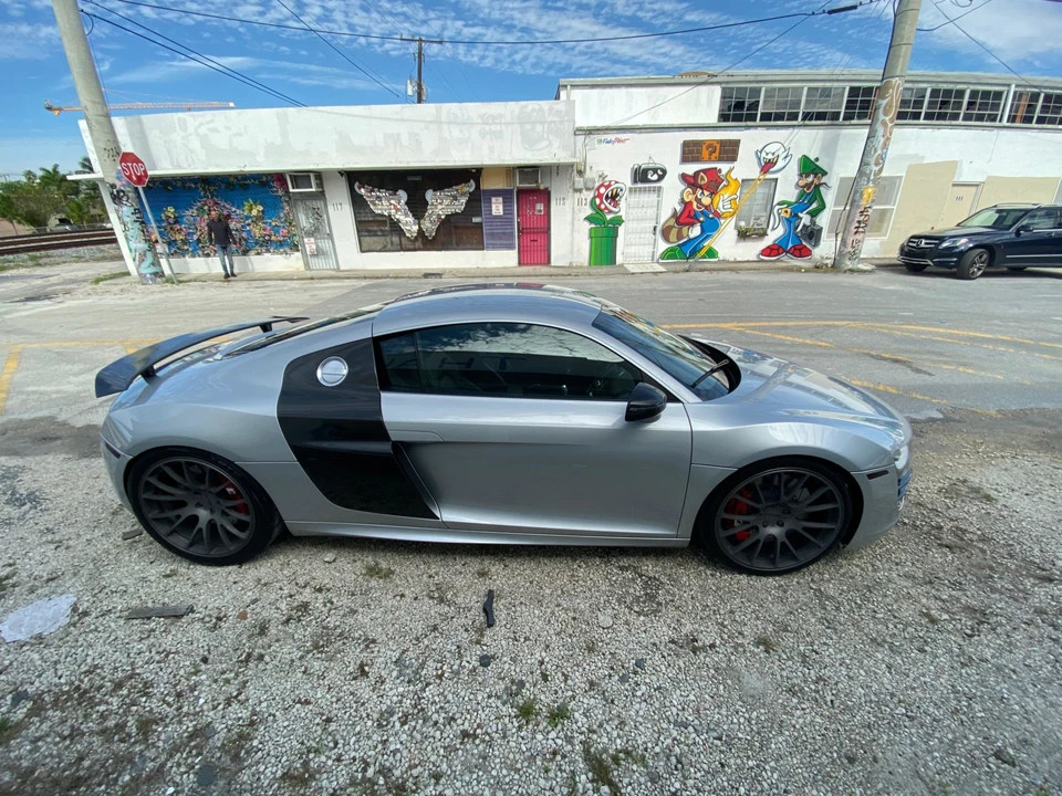 2010 Audi 42 R8 - Image 10 of 31