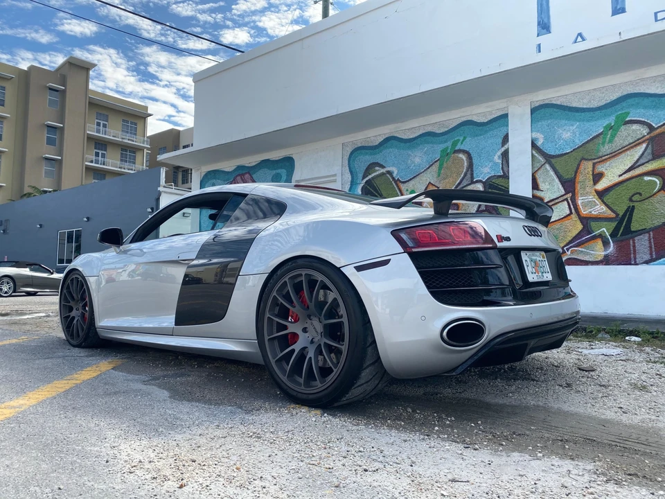 2010 Audi 42 R8 - Image 21 of 31
