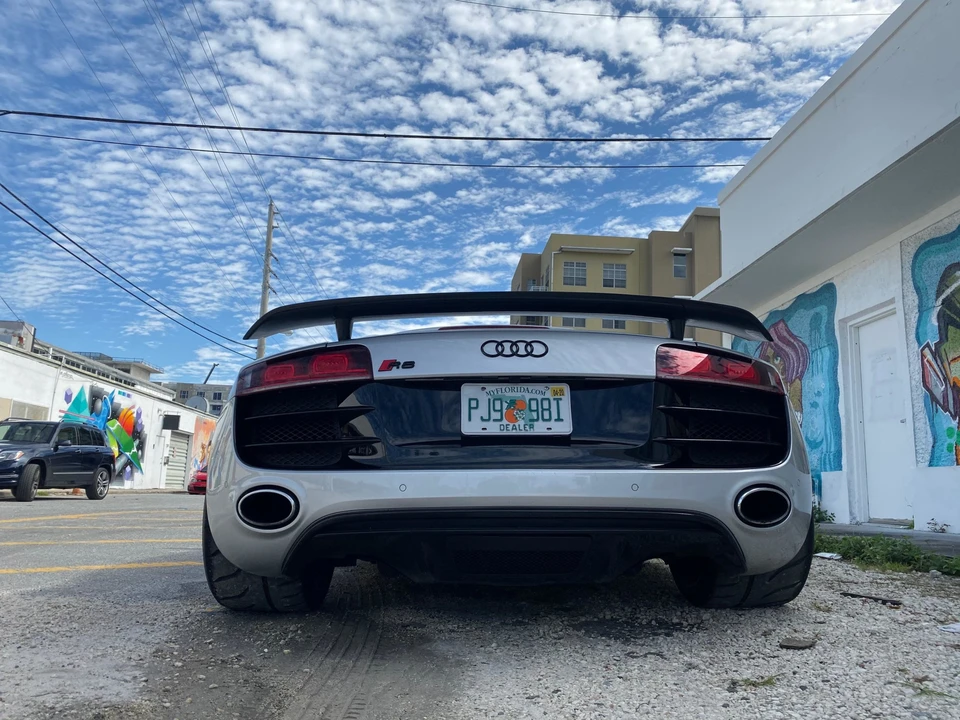 2010 Audi 42 R8 - Image 22 of 31