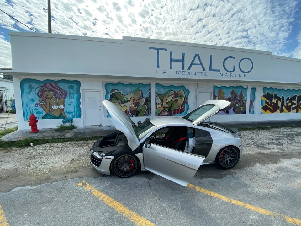 2010 Audi 42 R8 - Image 27 of 31