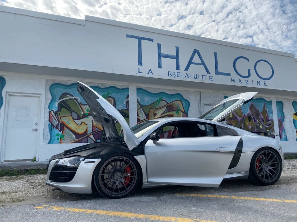 2010 Audi 42 R8 - Image 29 of 31