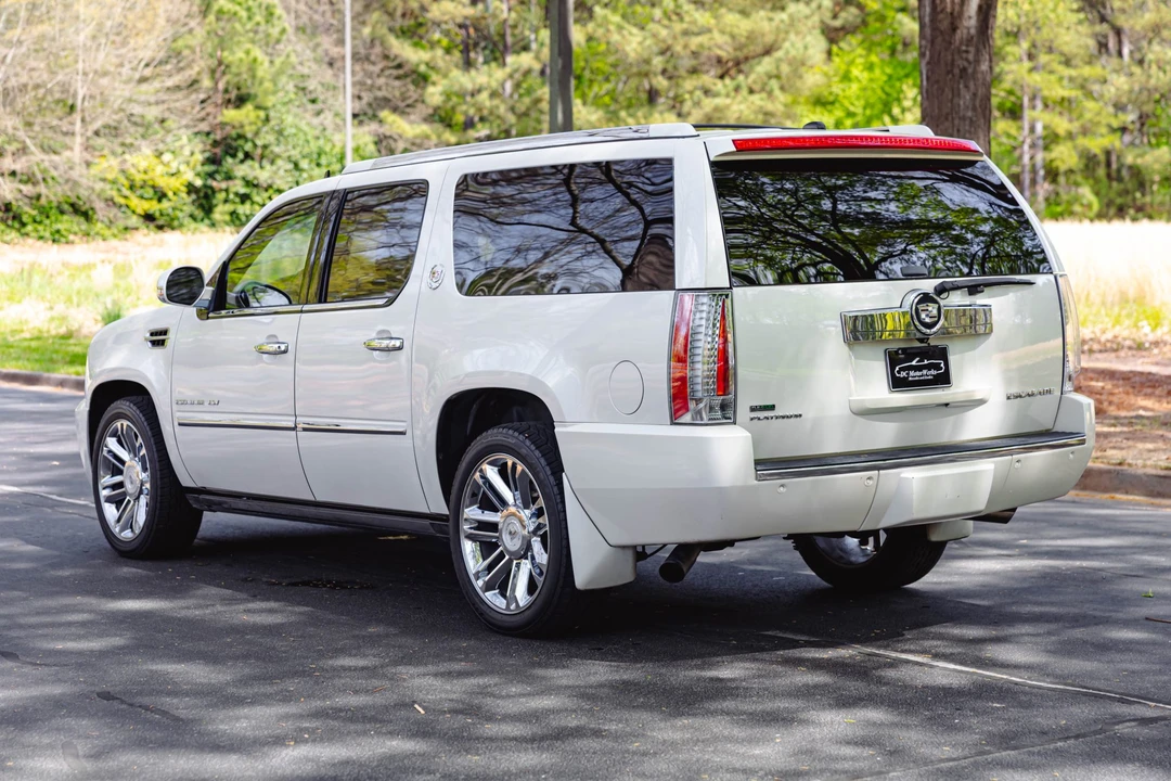 2010 Cadillac Escalade & EXT 3rd Gen - Image 22 of 31