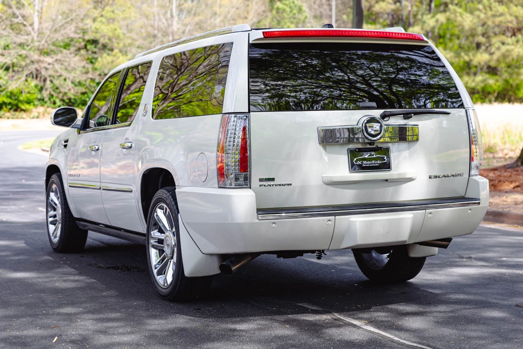 2010 Cadillac Escalade & EXT 3rd Gen - Image 21 of 31