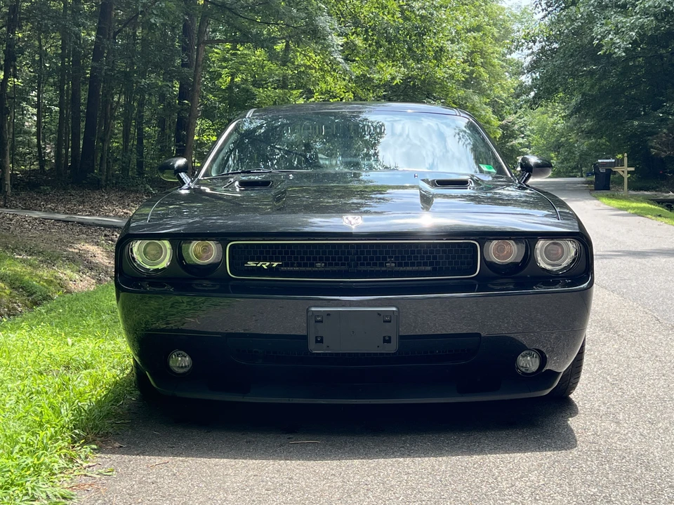 2010 Dodge Challenger SRT8 & 392 3rd Gen - Image 9 of 31