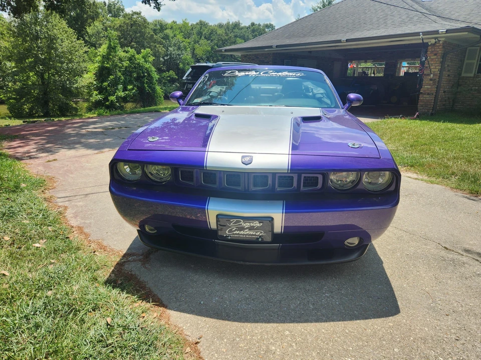 2010 Dodge Challenger SRT8 & 392 3rd Gen - Image 29 of 31