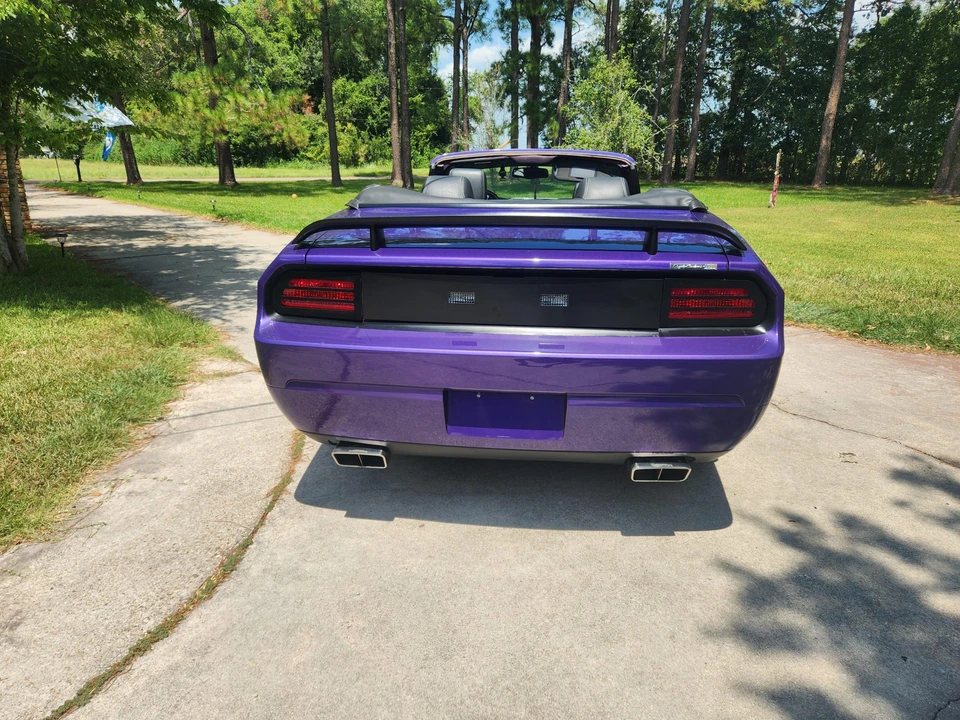 2010 Dodge Challenger SRT8 & 392 3rd Gen - Image 10 of 31