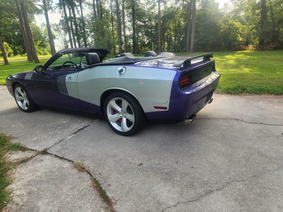 2010 Dodge Challenger SRT8 & 392 3rd Gen - Image 8 of 31