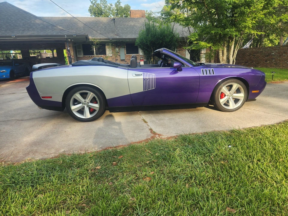 2010 Dodge Challenger SRT8 & 392 3rd Gen - Image 13 of 31
