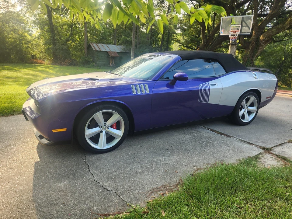 2010 Dodge Challenger SRT8 & 392 3rd Gen - Image 16 of 31