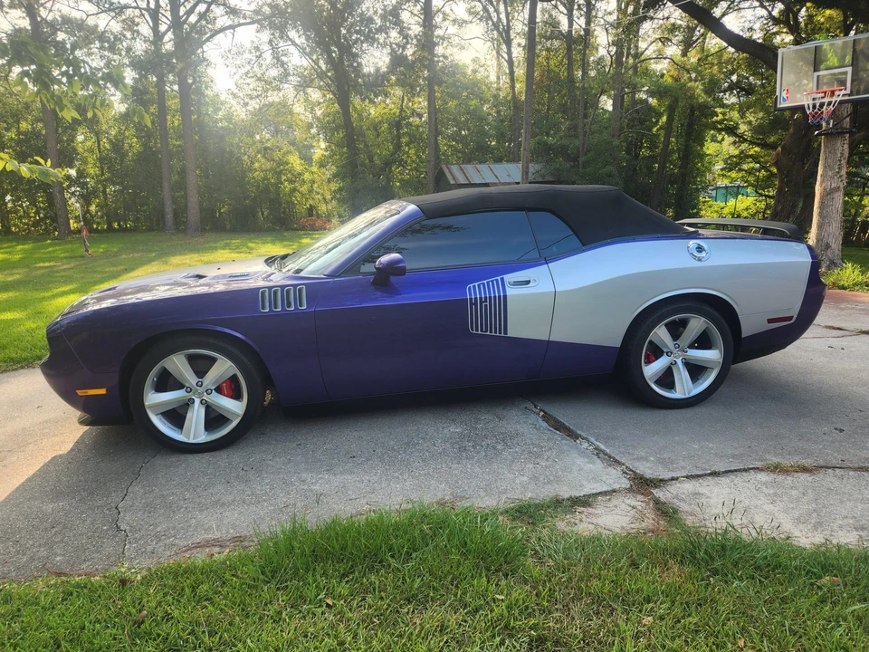 2010 Dodge Challenger SRT8 & 392 3rd Gen - Image 17 of 31