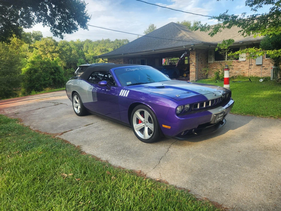 2010 Dodge Challenger SRT8 & 392 3rd Gen - Image 27 of 31