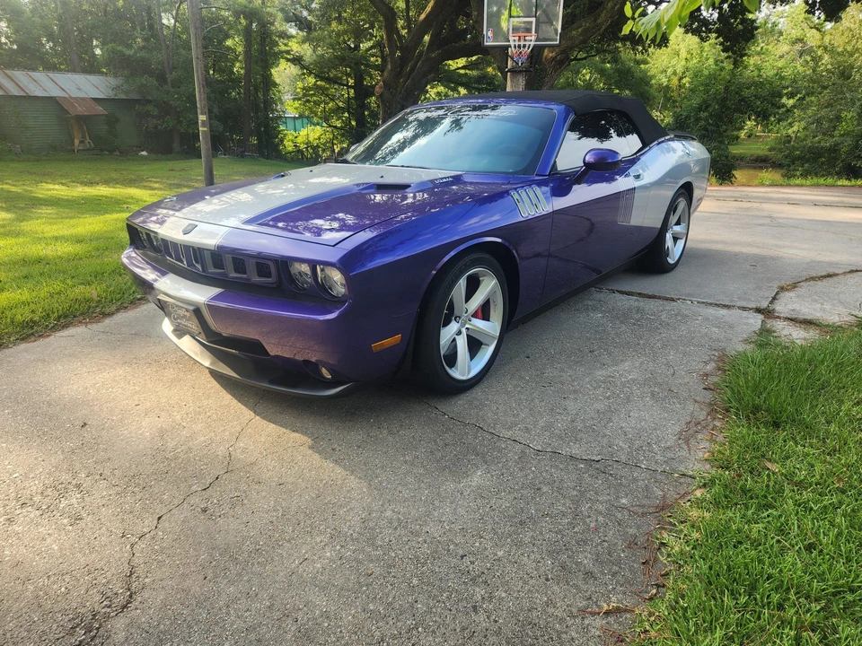 2010 Dodge Challenger SRT8 & 392 3rd Gen - Image 3 of 31