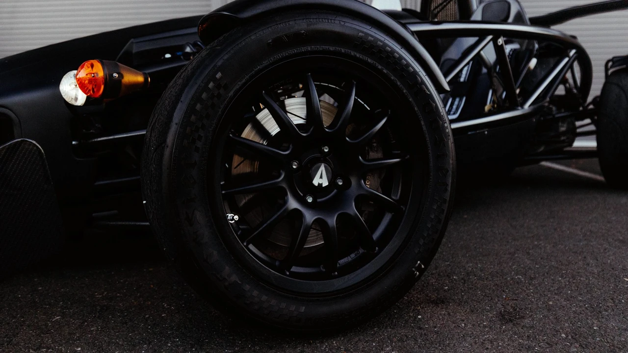 2011 Ariel Atom - Image 28 of 31