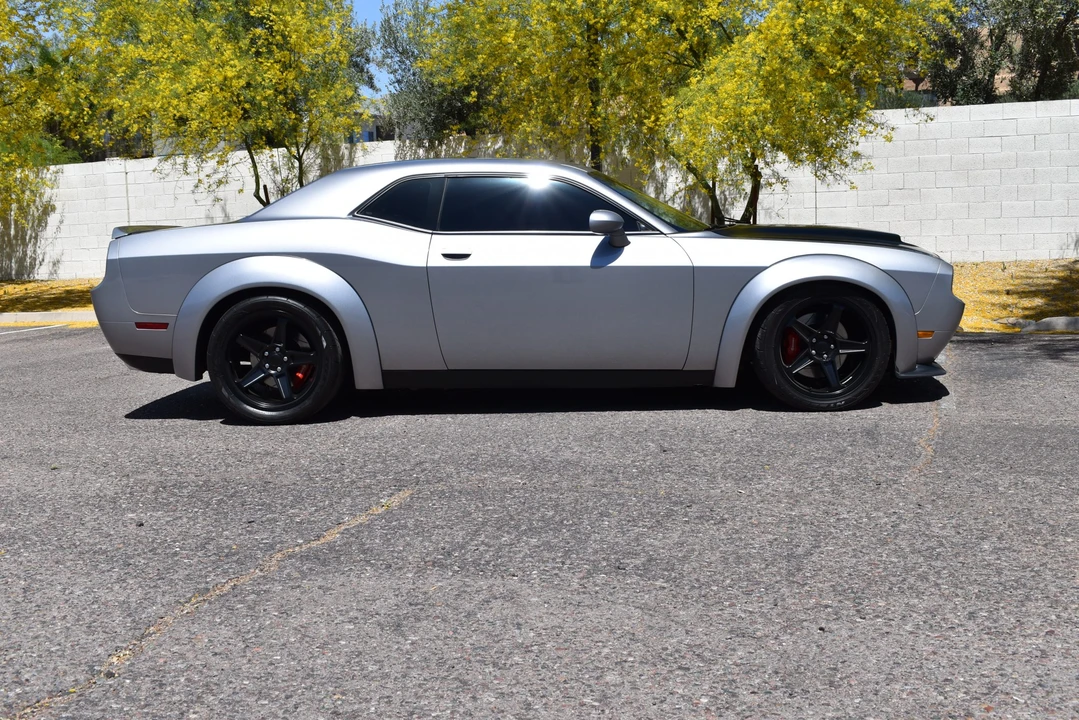 2011 Dodge Challenger SRT8 & 392 3rd Gen - Image 9 of 31