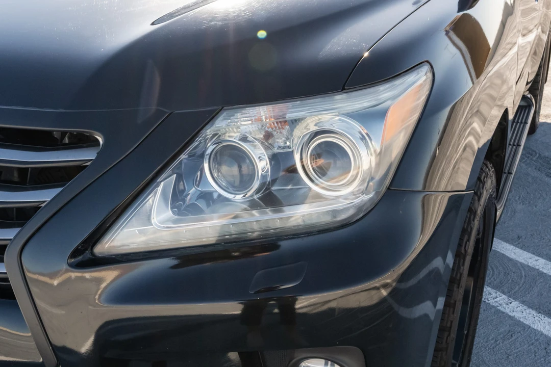 2011 Lexus LX 2nd Gen - Image 17 of 31