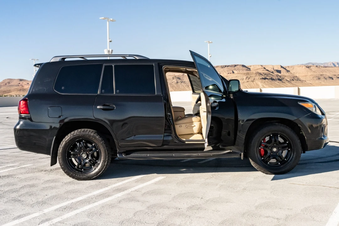 2011 Lexus LX 2nd Gen - Image 13 of 31