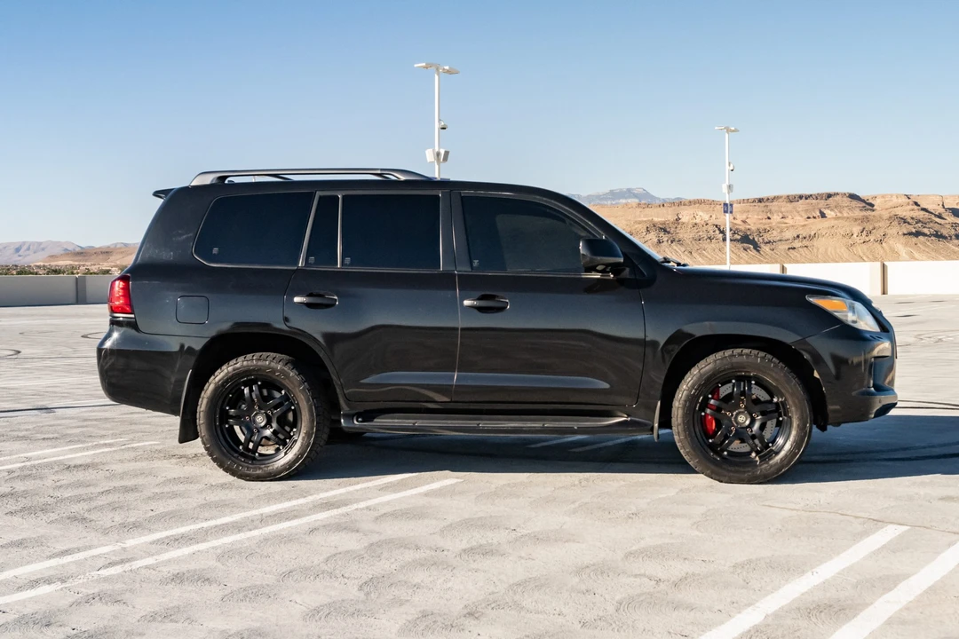 2011 Lexus LX 2nd Gen - Image 4 of 31