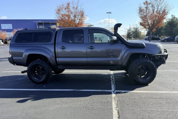 2011 Toyota Tacoma 2nd Gen - Image 3 of 8