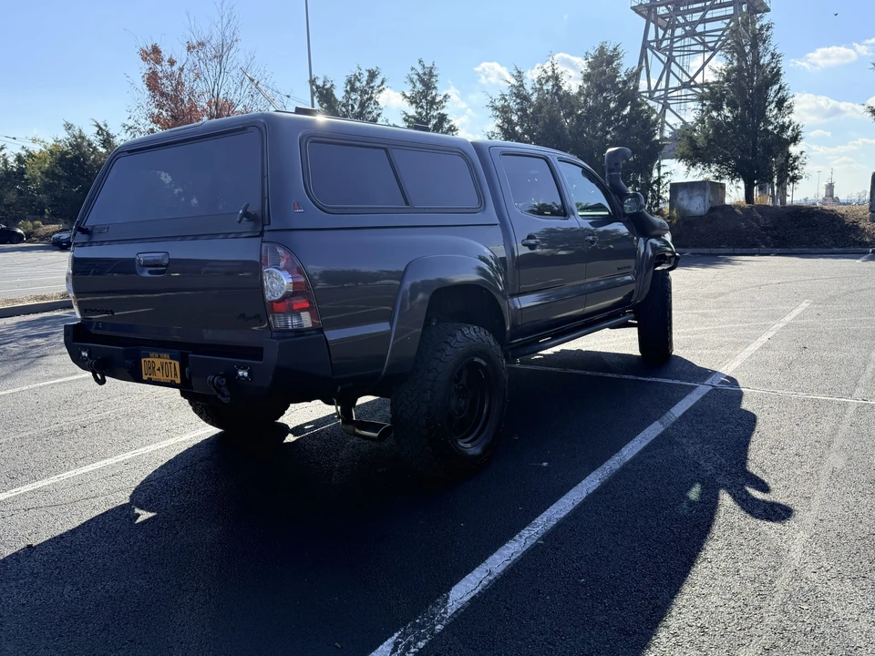 2011 Toyota Tacoma 2nd Gen - Image 22 of 31