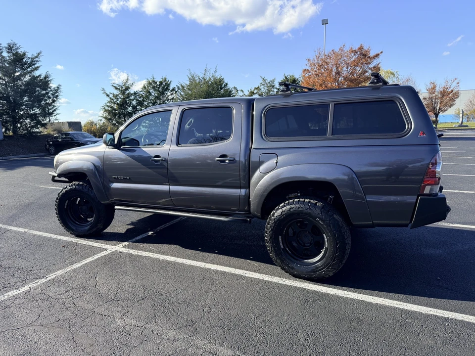 2011 Toyota Tacoma 2nd Gen - Image 18 of 31