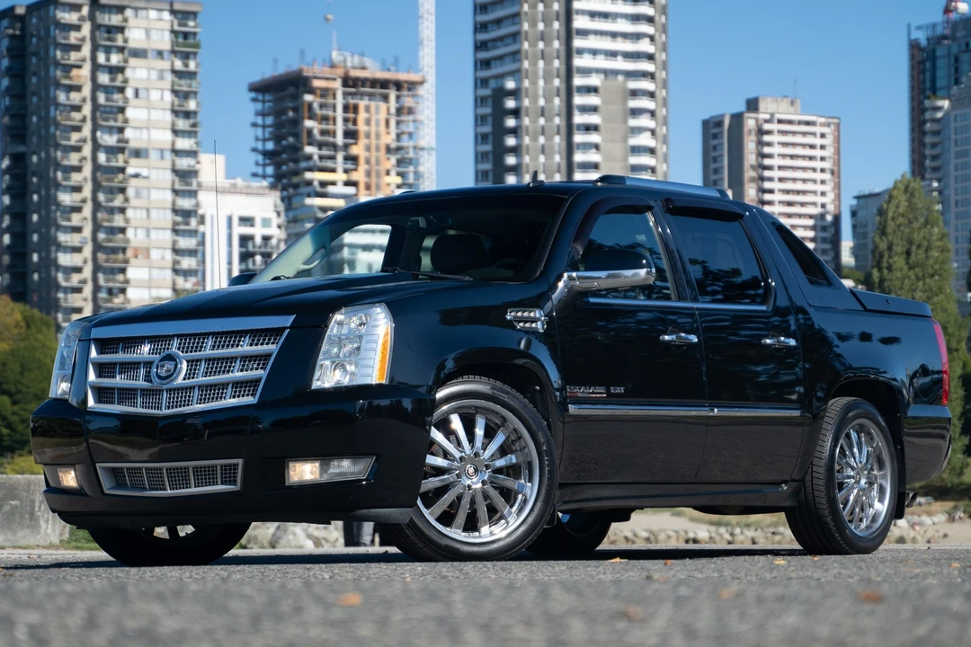 2012 Cadillac Escalade & EXT 3rd Gen - Image 3 of 31