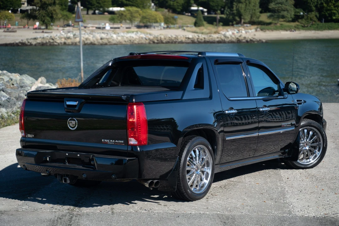 2012 Cadillac Escalade & EXT 3rd Gen - Image 19 of 31