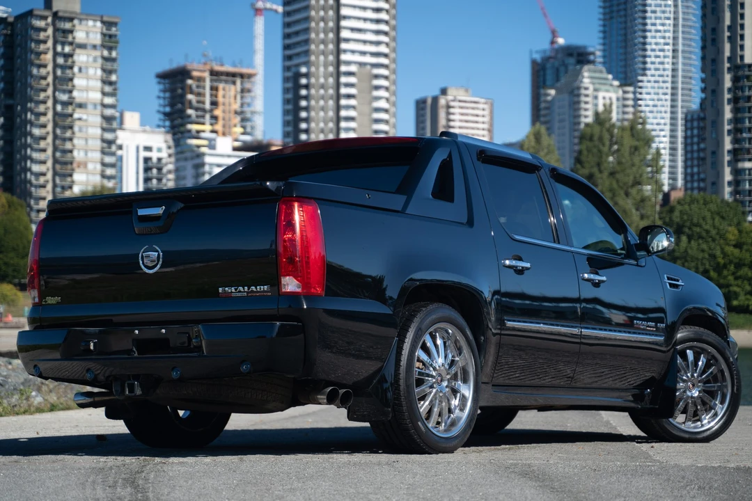 2012 Cadillac Escalade & EXT 3rd Gen - Image 20 of 31