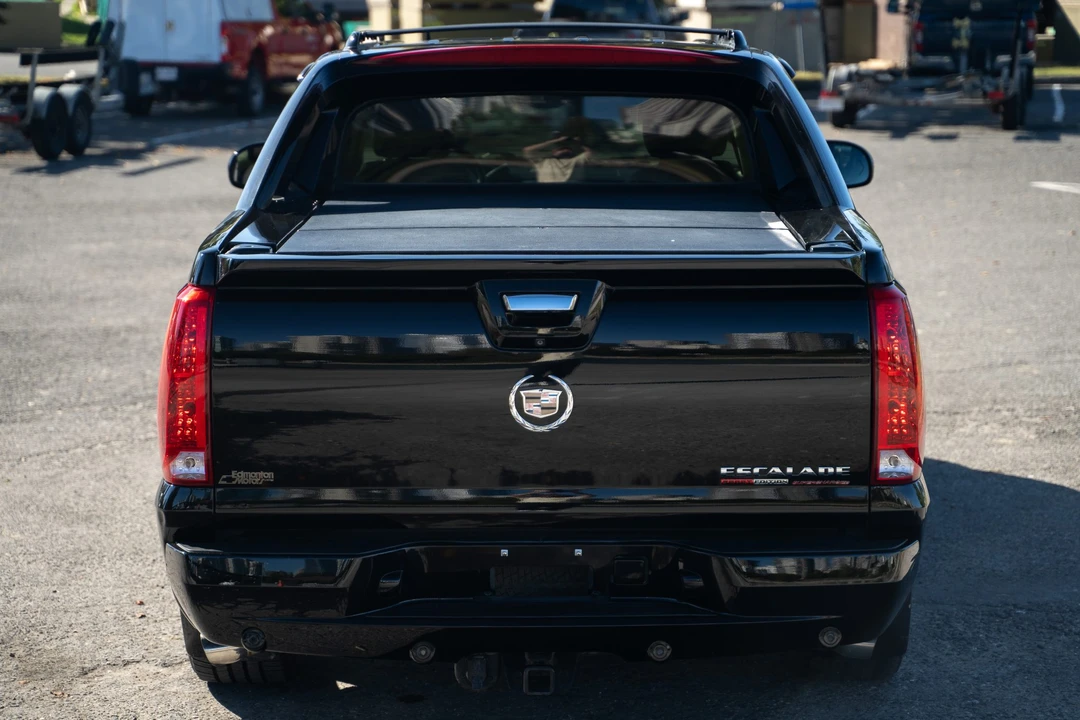 2012 Cadillac Escalade & EXT 3rd Gen - Image 24 of 31