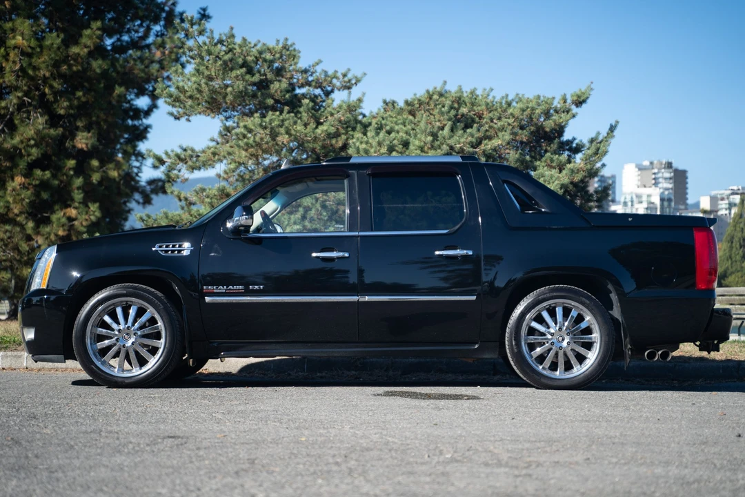 2012 Cadillac Escalade & EXT 3rd Gen - Image 30 of 31