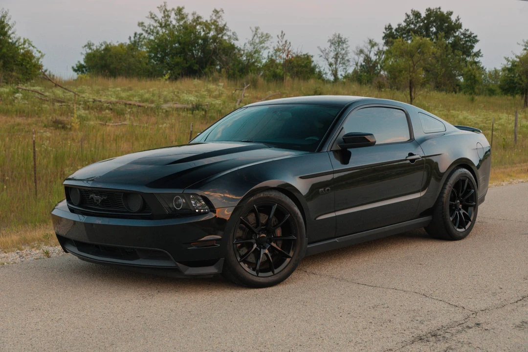 2012 Ford S197 Mustang GT - Image 2 of 31
