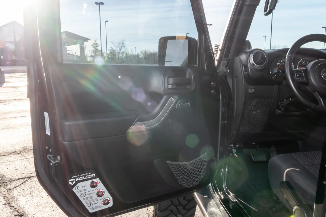 2012 Jeep JK Wrangler - Image 25 of 31