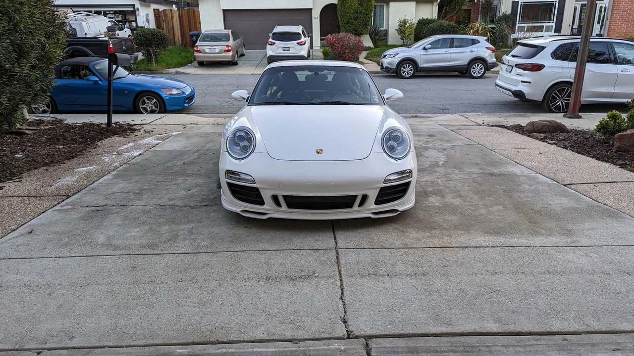 2012 Porsche 997 Carrera GTS - Image 9 of 11