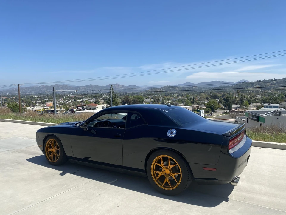 2013 Dodge Challenger 3rd Gen - Image 11 of 31