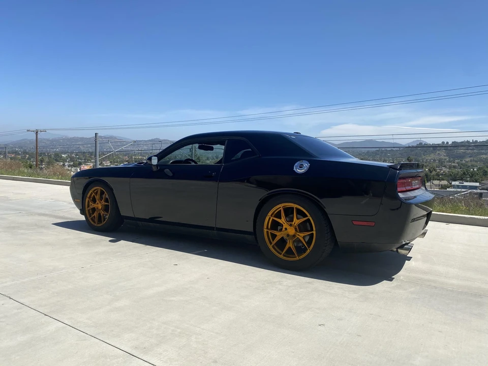 2013 Dodge Challenger 3rd Gen - Image 12 of 31