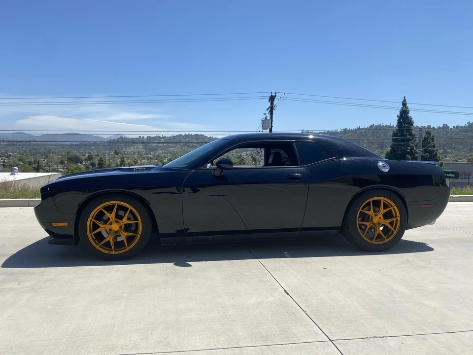2013 Dodge Challenger 3rd Gen - Image 9 of 31